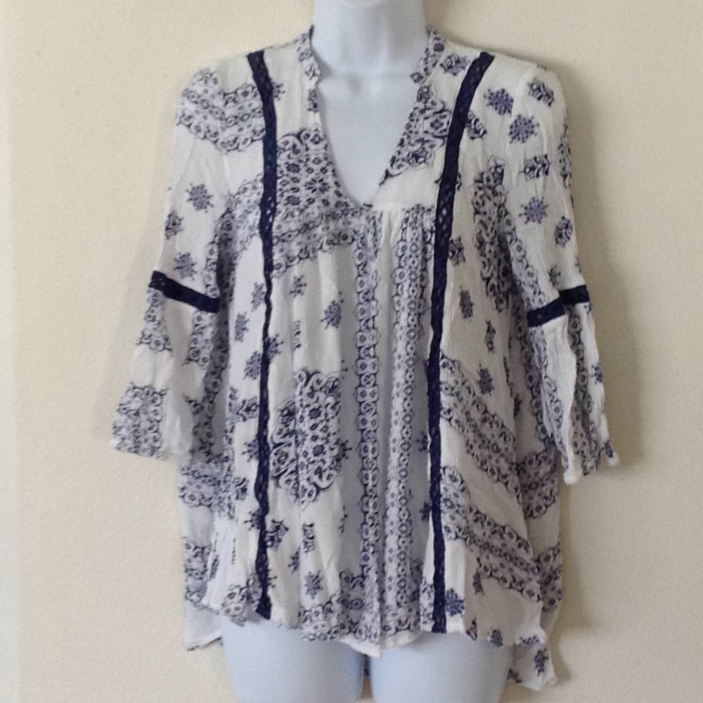 Boho blue &White peasant style top crochet detail